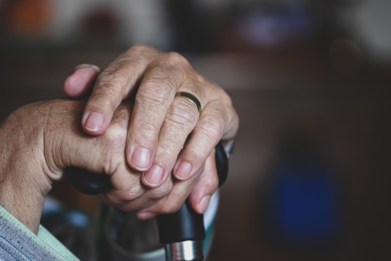 Where to Find Free Nursing CEUs on Alzheimer’s Reality Orientation